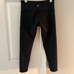 Lululemon Reversible Capri Leggings, Size 2